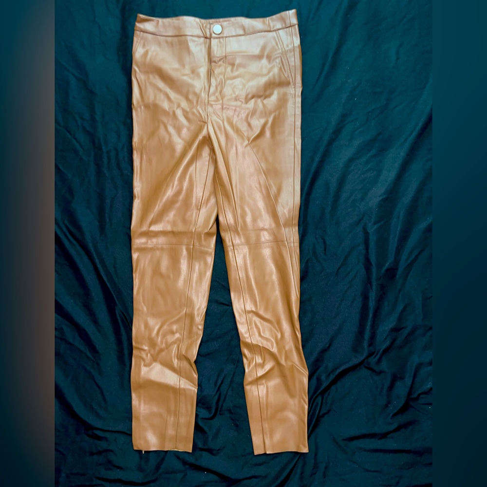 SALE
EVERYTHING $25! 
SALE ENDS 2/6/23